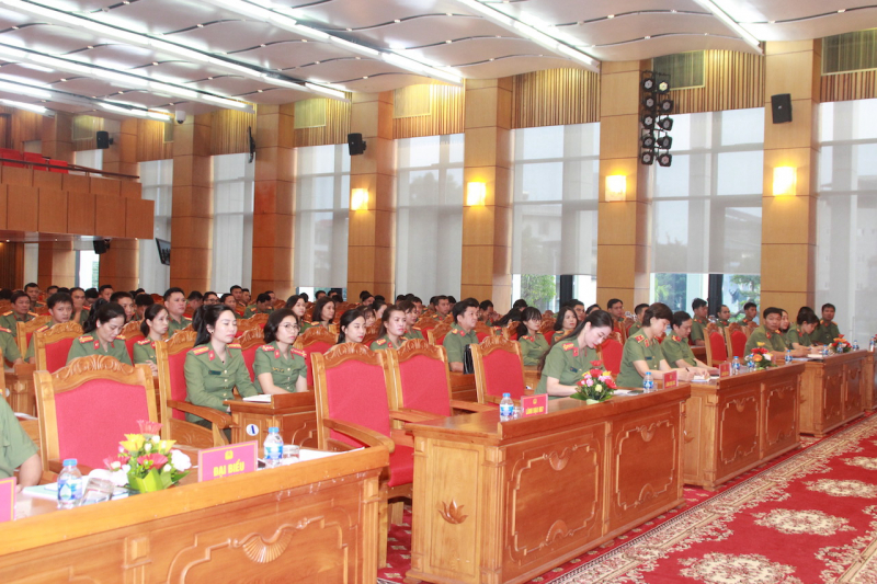 100% các học viên đạt yêu cầu cấp chứng chỉ về công tác hồ sơ nghiệp vụ Cảnh sát  -0