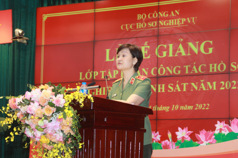 100% các học viên đạt yêu cầu cấp chứng chỉ về công tác hồ sơ nghiệp vụ Cảnh sát  -0