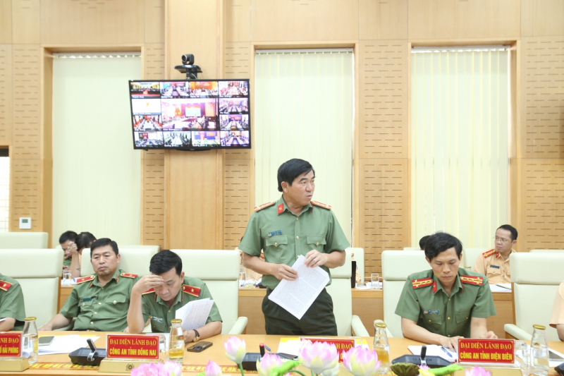 Xử nghiêm xe quá tải tạo sự bình đẳng cho các doanh nghiệp, bảo vệ bình yên của Nhân dân -0