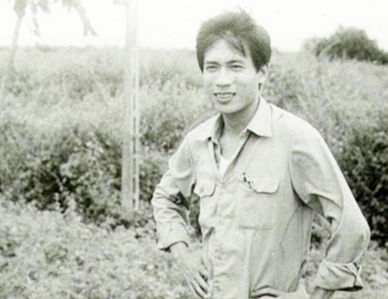 Nhà thơ Phạm Sỹ Sáu: Giọng thơ bi tráng trên đường viễn chinh -0