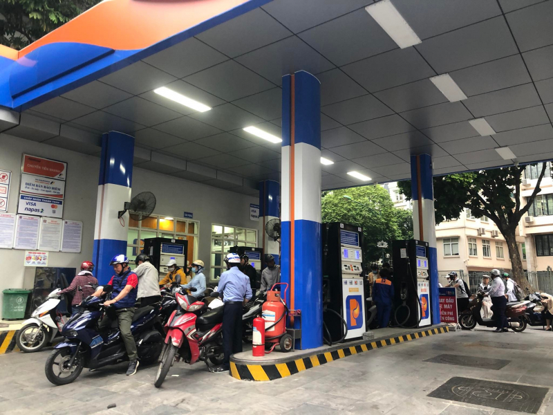 Chính phủ yêu cầu đảm bảo cung cầu xăng dầu, lương thực, thực phẩm dịp cuối năm -0