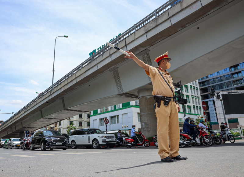Xử lý nghiêm xe quá tải, kéo giảm sâu ùn tắc và TNGT -0