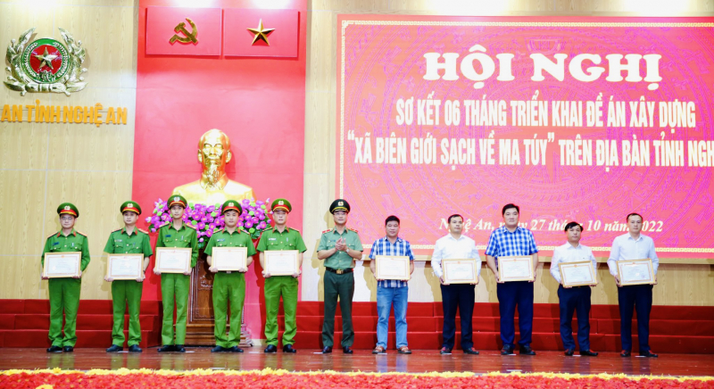 9e5b6591-3f4a-4462-a6e4-972fdc3b8304.jpeg -0