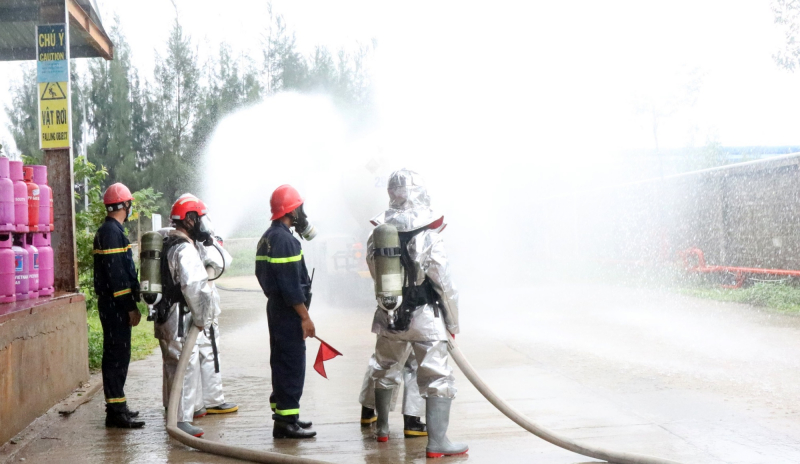 Quảng Ngãi diễn tập phòng ngừa, ứng phó sự cố hóa chất quy mô lớn -0