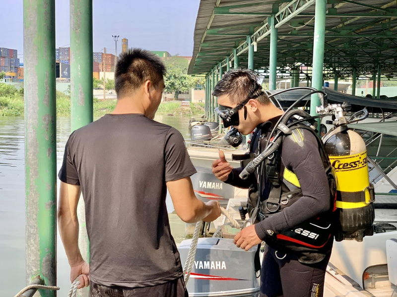 Những người lính cứu nạn trên sông Đồng Nai_sodacbiet_1/11_T30 -0