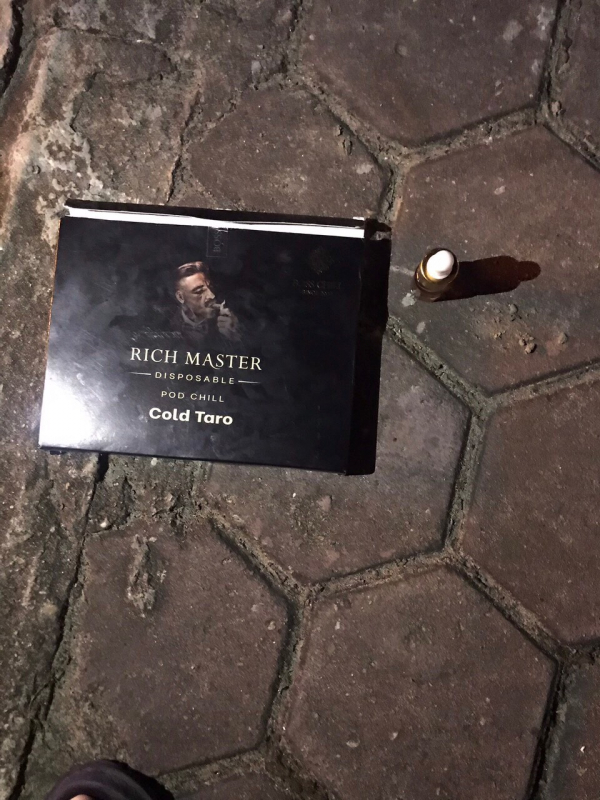 Khởi tố 2 học sinh mua bán trái phép chất ma tuý  -1