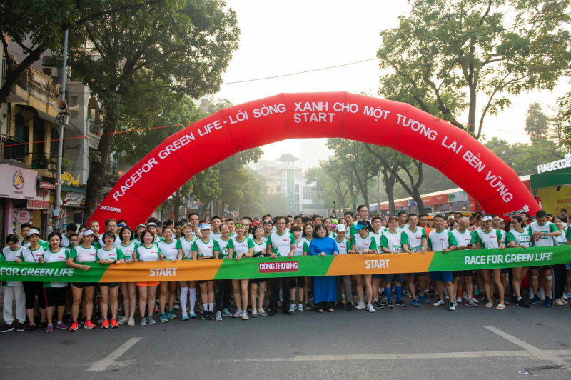Gần 800 người tham gia Giải chạy “Race for Green Life - Lối sống xanh cho một tương lai bền vững” -0