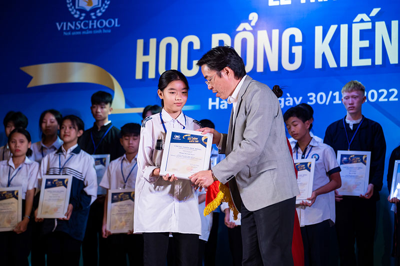 40 học sinh nhận “Học bổng Kiến tạo 2022” của Vinschool -0