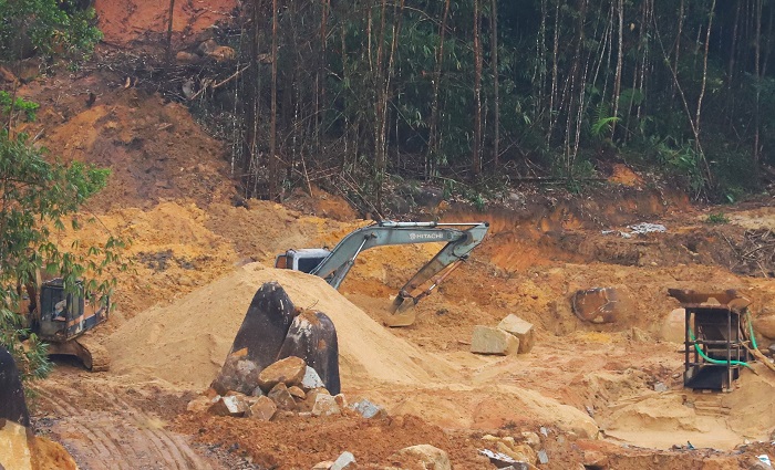Phát hiện công trường khai thác cát lậu tại Lâm Đồng -0