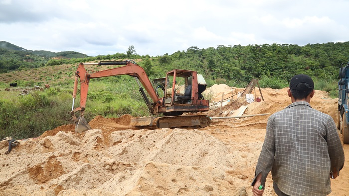 Phát hiện công trường khai thác cát lậu tại Lâm Đồng -0