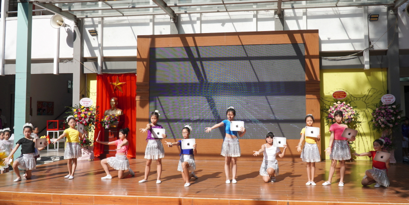 Phổ biến pháp luật thông qua những “tuyên truyền viên tài ba” -0