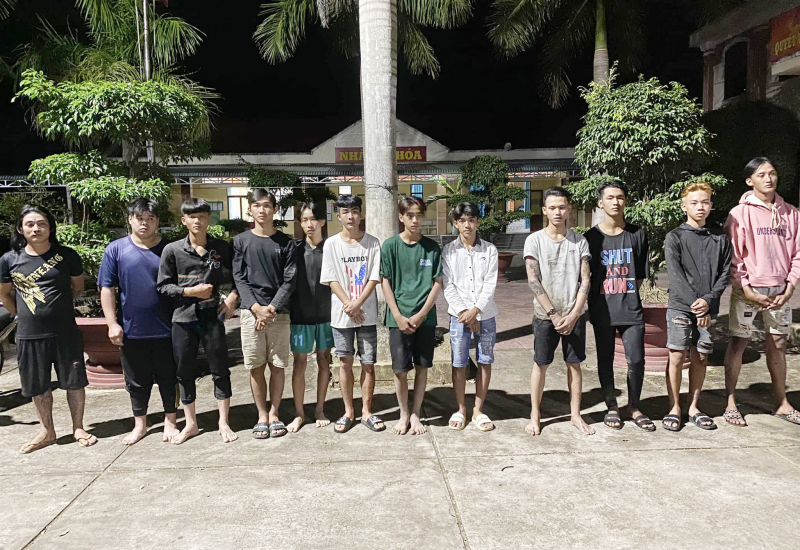 Kịp thời ngăn chặn 2 nhóm thanh, thiếu niên dùng hung khí giải quyết mâu thuẫn -1