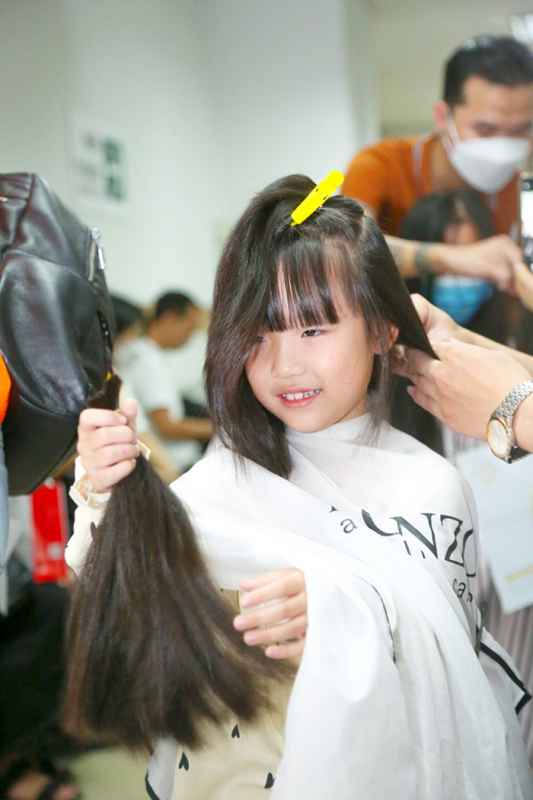 “Trạm tóc ước mơ”- mang niềm tin đến với trẻ em ung thư -0