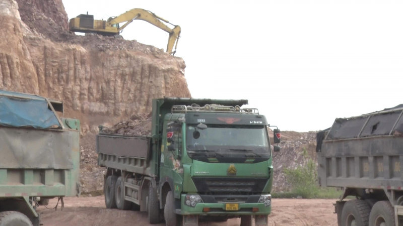 Tập kích bắt quả tang hàng chục đối tượng khai thác khoáng sản trái phép tại Thái Nguyên. -0