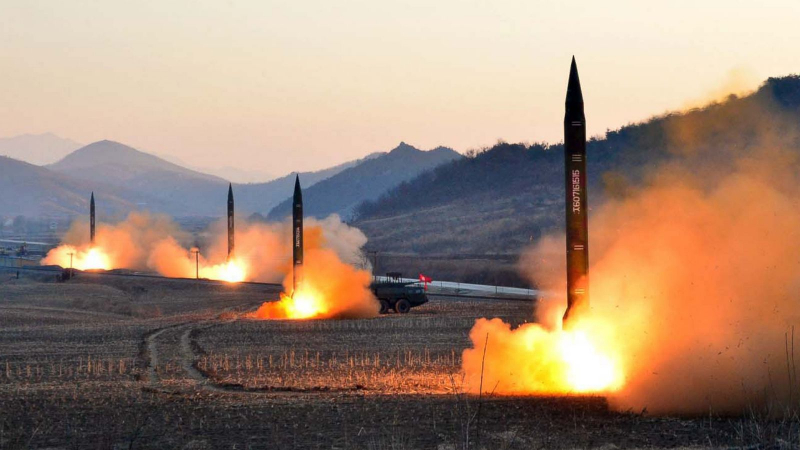 Triều Tiên phóng tên lửa, bắn đạn pháo răn đe 