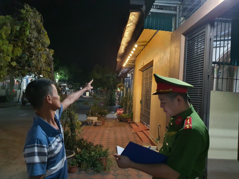 Hiệu quả từ mô hình “Thắp sáng đường quê - vận động nhân dân lắp đặt đèn điện chiếu sáng đảm bảo an ninh trật tự trước cửa nhà” -0