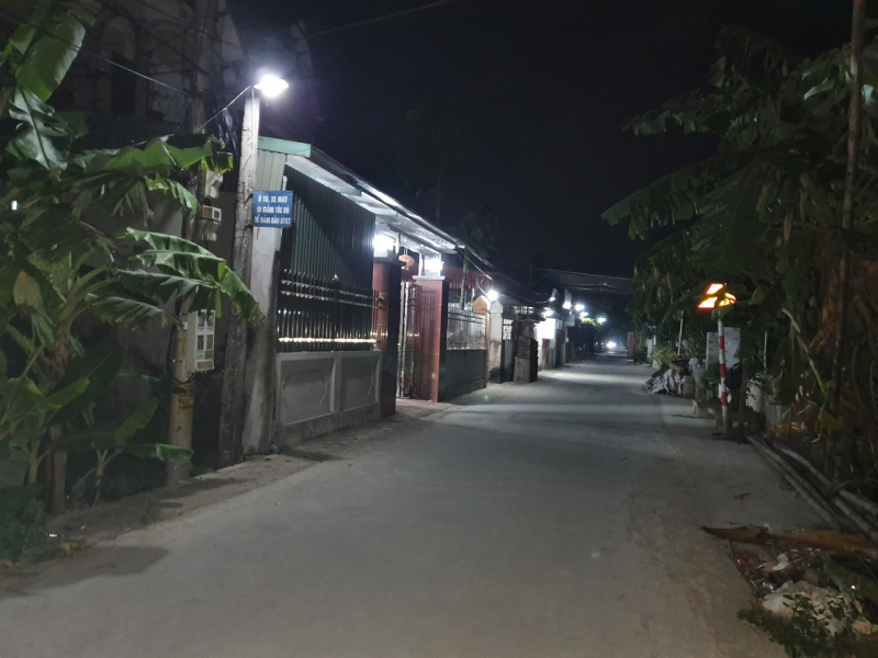 Hiệu quả từ mô hình “Thắp sáng đường quê - vận động nhân dân lắp đặt đèn điện chiếu sáng đảm bảo an ninh trật tự trước cửa nhà” -0