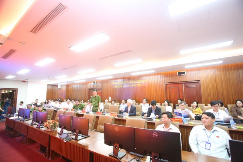 Đoàn đại biểu Quốc hội thăm Trung tâm Dữ liệu Quốc gia về dân cư -0