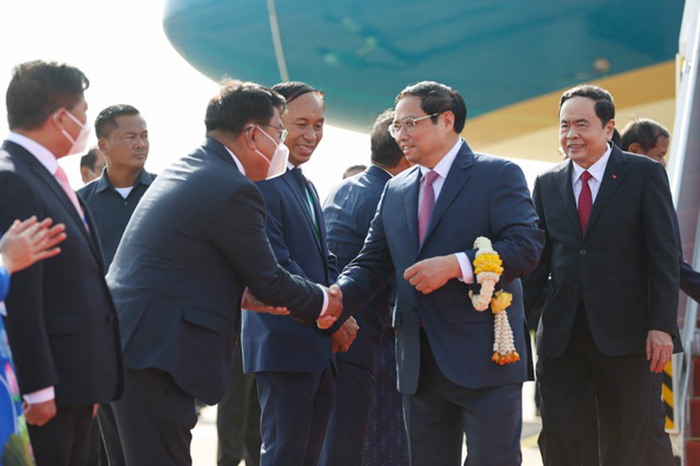 Thủ tướng Phạm Minh Chính tới Thủ đô Phnom Penh, bắt đầu chuyến thăm chính thức Campuchia -0