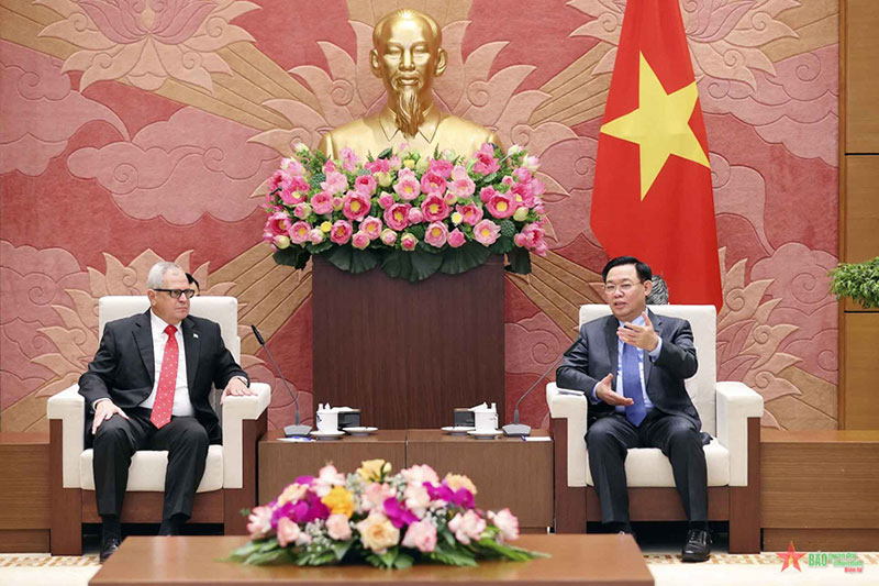 Chủ tịch Quốc hội Vương Đình Huệ tiếp Tổng Thư ký Quốc hội và Hội đồng Nhà nước Cuba -0