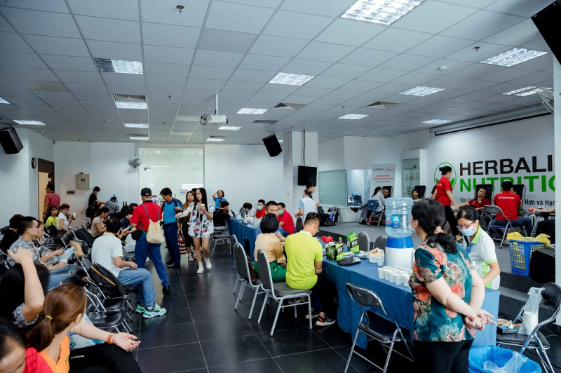 Thành viên độc lập và nhân viên Herbalife Việt Nam tham gia hiến máu tình nguyện -0