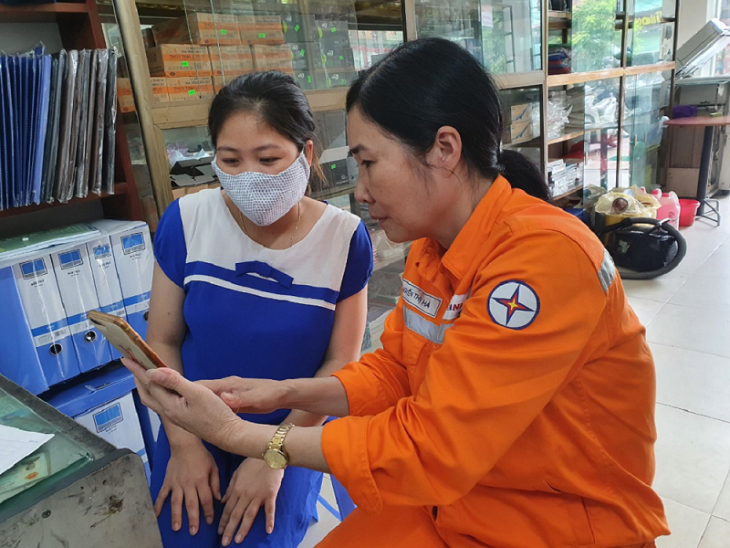 Công ty Điện lực Hòa Bình gia tăng số hóa hoạt động kinh doanh và dịch vụ -0
