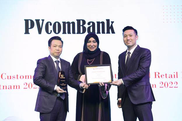 IBM vinh danh PVcomBank ở 2 hạng mục giải thưởng về bán lẻ và dịch vụ khách hàng -0