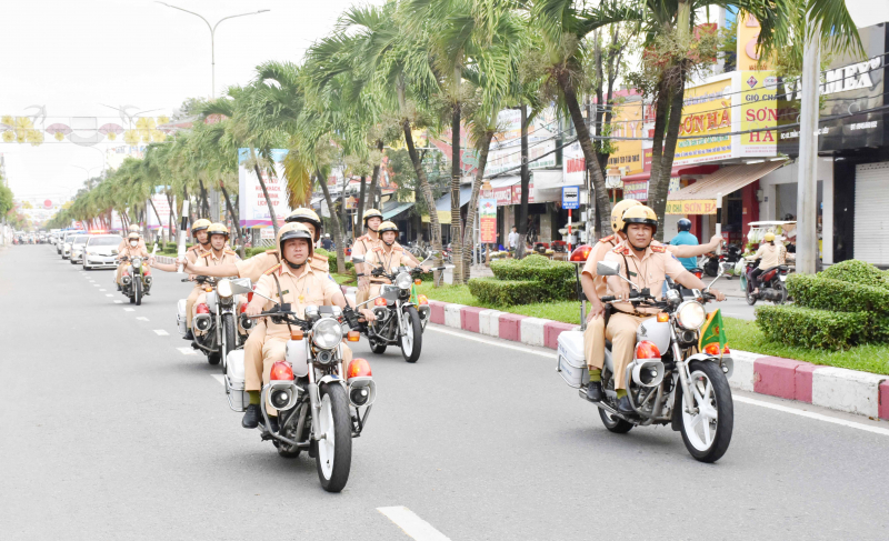 Lan tỏa hình ảnh đẹp về CSGT Công an Bạc Liêu -1