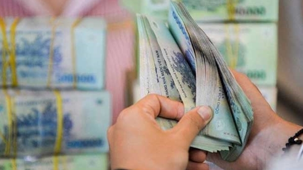 Phó phòng nông nghiệp huyện chiếm dụng gần 300 triệu đồng -0