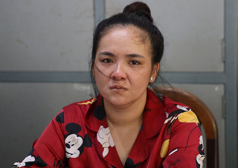 Cưỡng ép các nữ tiếp viên karaoke vay nặng lãi quy mô lớn -0