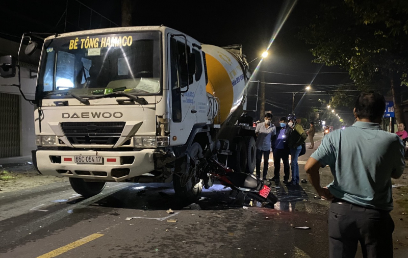 z3877031844371_b7c4541bbb5b9bbd8b88fa57f9db054b.jpg -0