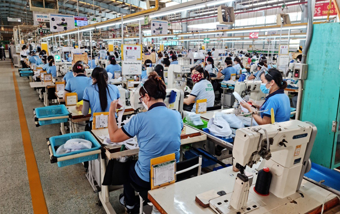 Nhọc nhằn công nhân lo Tết sớm… -0