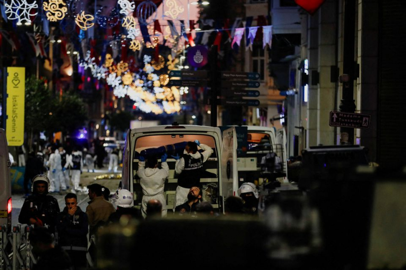 Nổ kinh hoàng ở phố đi bộ Istanbul, hơn 80 người thương vong -0