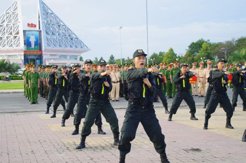 Công an tỉnh Ninh Thuận ra quân bảo đảm ANTT Tết nguyên đán Quý Mão 2023 -1