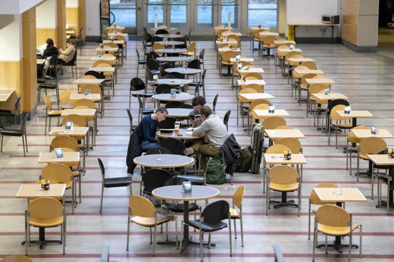 4 sinh viên bị đâm chết, trường đại học tại Mỹ náo loạn trước Lễ Tạ ơn  -0