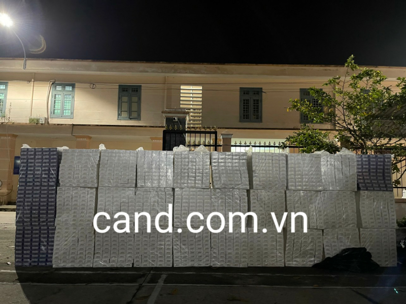 Vận chuyển 15.000 bao thuốc lá lậu trị giá khoảng 1,2 tỷ dồng -1