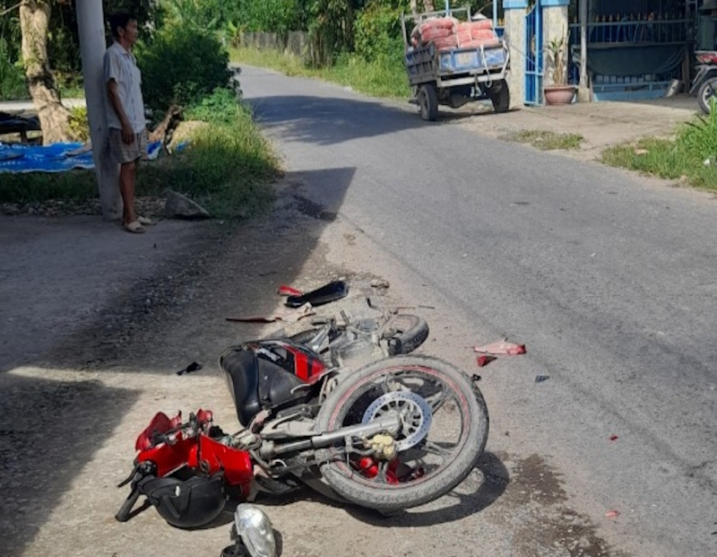 Thiếu nữ 17 tuổi tử vong sau va chạm với xe lôi -0