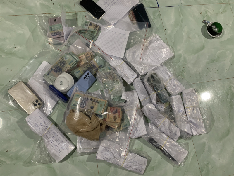 Công an tỉnh Bến Tre triệt xóa sòng tài xỉu “khủng” -0