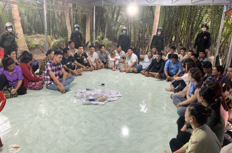 Công an tỉnh Bến Tre triệt xóa sòng tài xỉu “khủng” -0