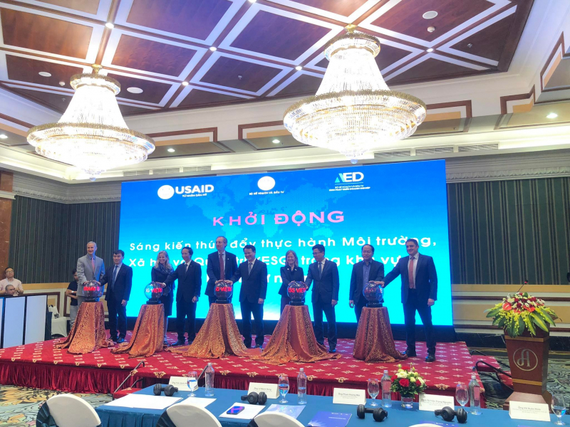 Thúc đẩy khu vực tư nhân hướng tới tăng trưởng bền vững -0