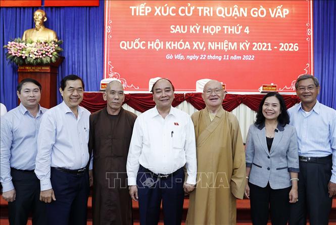 Chủ tịch nước Nguyễn Xuân Phúc tiếp xúc cử tri TPHCM -0