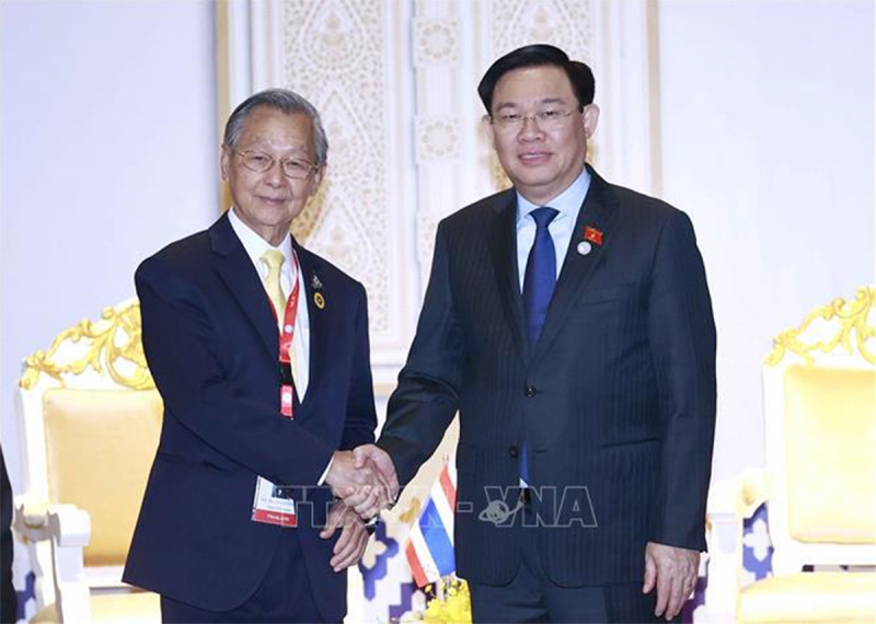Chủ tịch Quốc hội Vương Đình Huệ gặp lãnh đạo quốc hội, nghị viện các nước -0