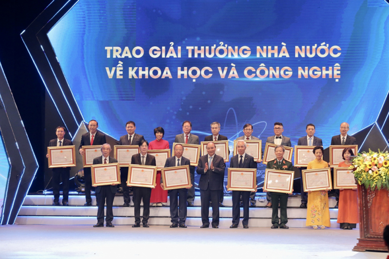 Vinh danh những công trình mang trí tuệ, bản lĩnh của người Dầu khí -0