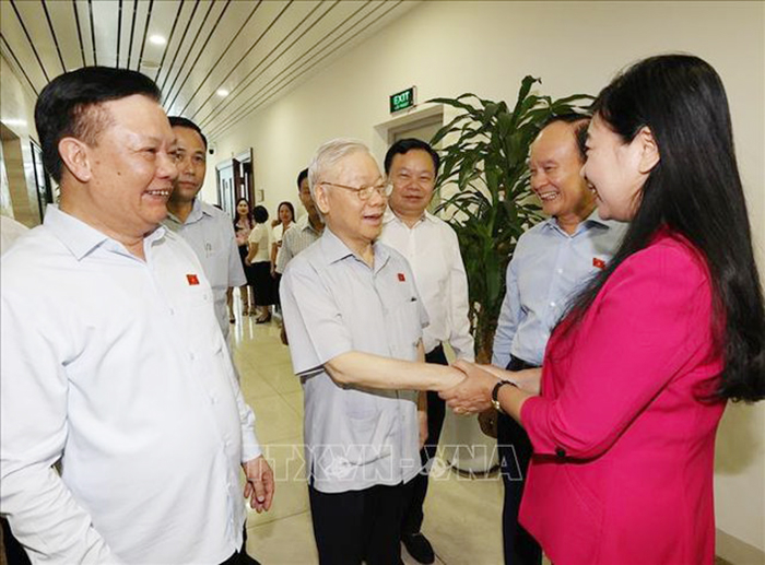 Tiếp xúc cử tri với phong cách gần gũi, ân tình -0