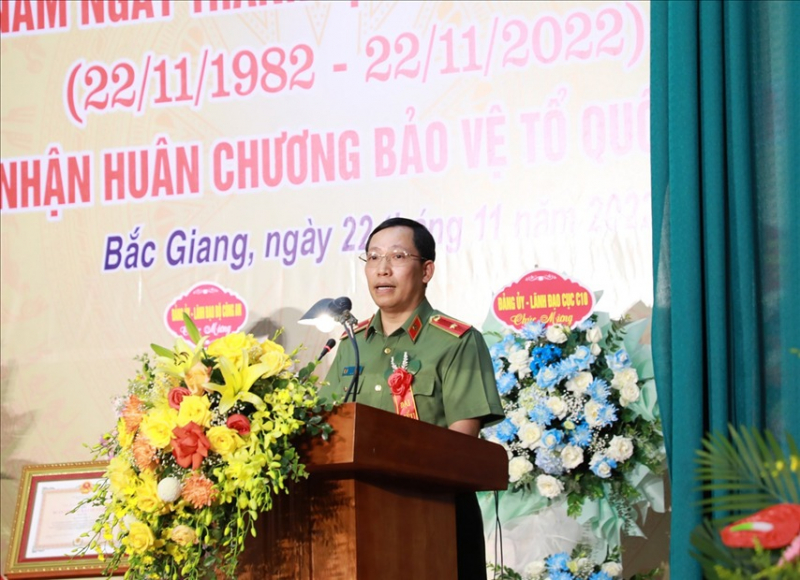 Ngoc Ly Prison receives second-class Fatherland Protection Medal -0