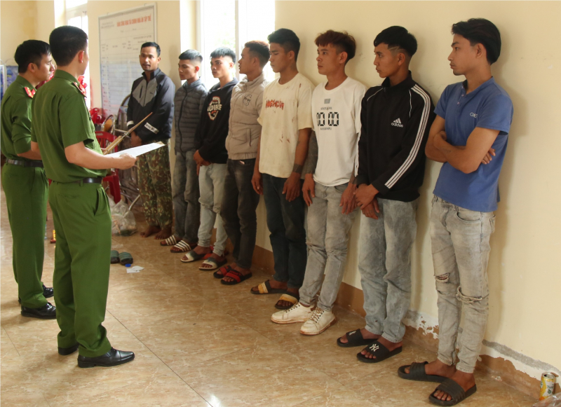 Hỗn chiến tại quán bida, 3 người thương vong -0