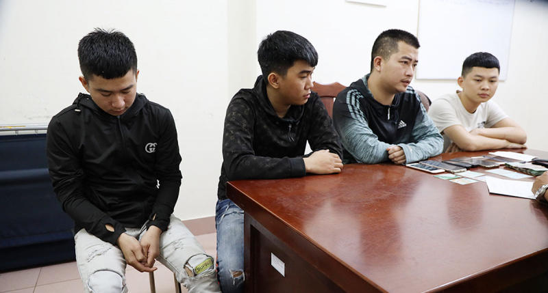 Phá băng nhóm ép tiếp viên nữ vay lãi nặng -0