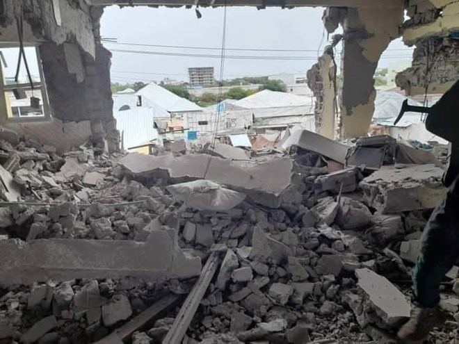 Khách sạn gần dinh Tổng thống Somalia bị tấn công, 8 người thiệt mạng -0