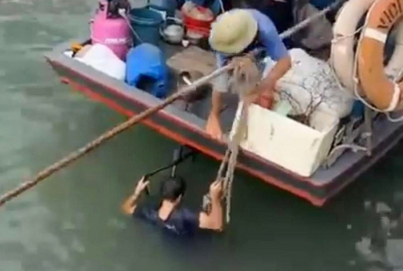 Lại thêm vụ nhảy cầu Bãi Cháy -0