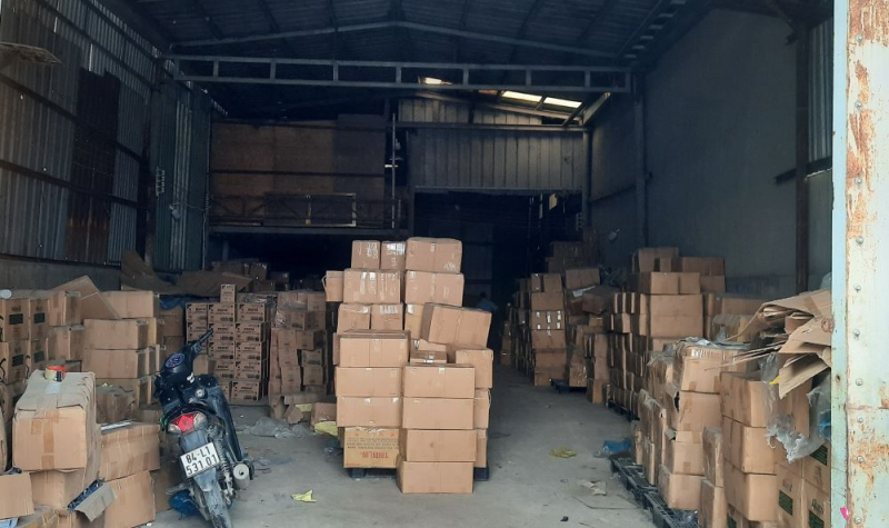 Phát hiện xưởng sản xuất dầu gội giả lớn nhất từ trước đến nay -0